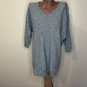 New York & Company Medium grey fitted sweater